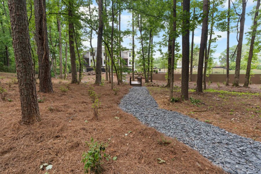 Natural surroundings and green spaces near Byers Park in Alpharetta, GA (Image 43).