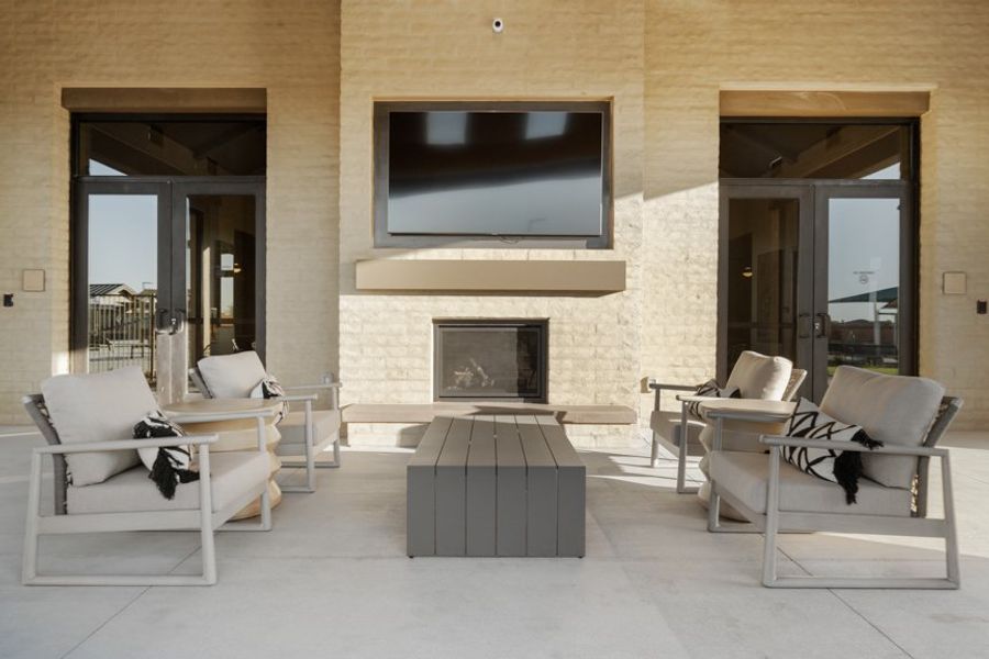 Community amenity available to residents of Ellsworth Ranch in Queen Creek (Image 5).