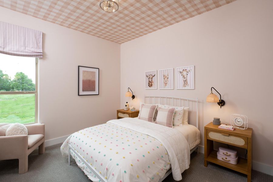 Furnished interior in a model home at Waldsanger in New Braunfels (Image 14).