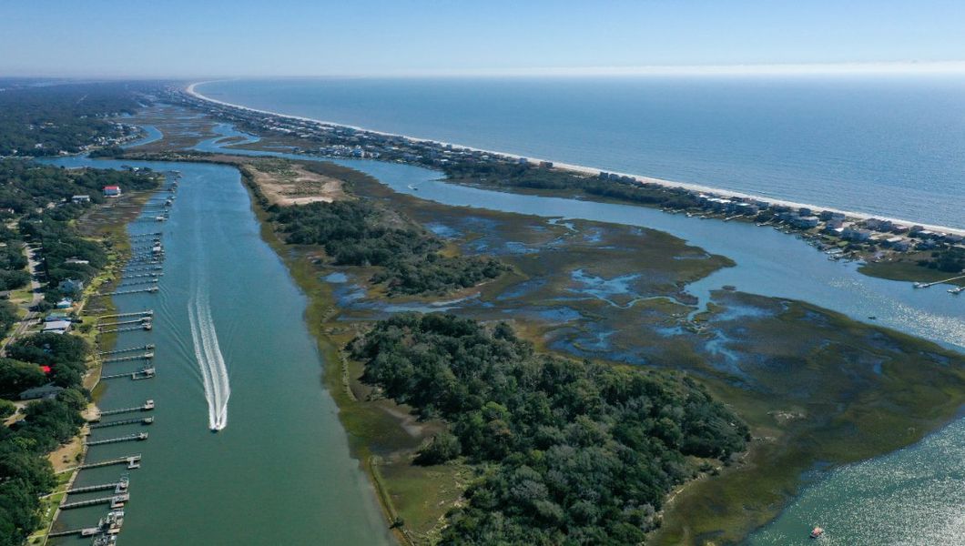 Natural surroundings and green spaces near Lockwood Landing in Supply, NC (Image 23). Natural surroundings and green spaces near Lockwood Landing in Supply, NC (Image 23).