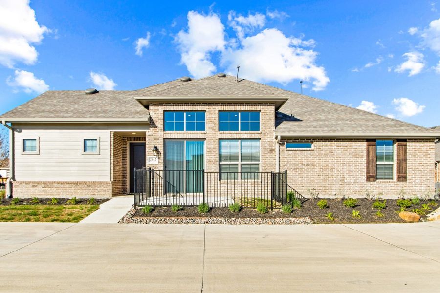 Mira Lagos Villas,75054