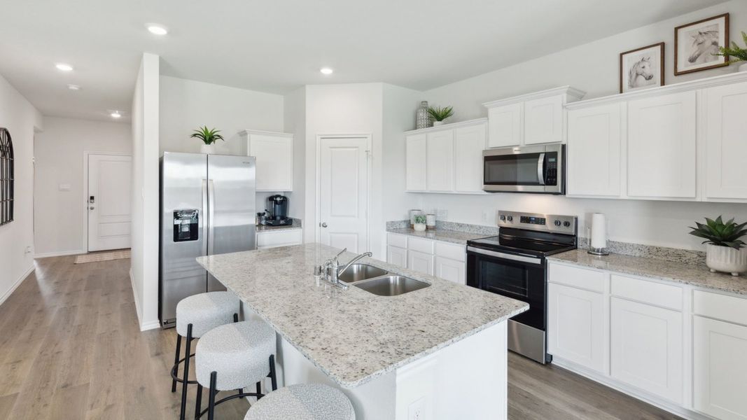 Furnished interior in a model home at Corsicana Commons in Corsicana (Image 3).