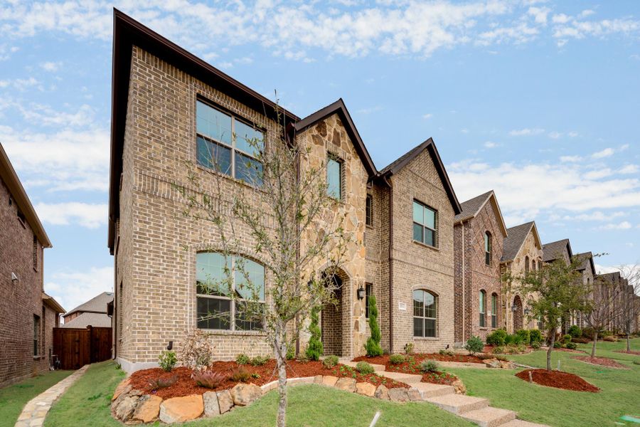 Image 2 of the Villas at Twin Creeks community in Allen, TX. Image 2 of the Villas at Twin Creeks community in Allen, TX.