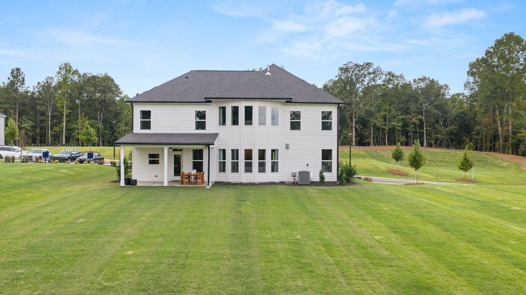 Front exterior of a home in the Heritage Pointe community, located in Senoia, GA (Image 5).