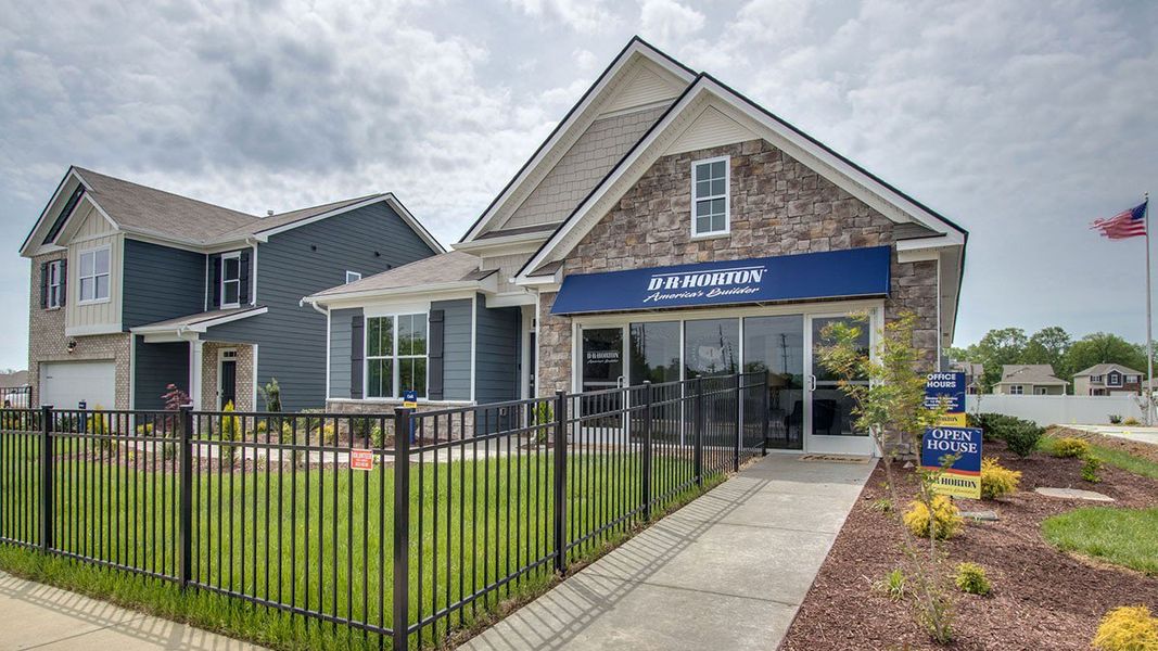 Front exterior of a home in the Villages of Hunters Point community, located in Lebanon, TN (Image 5). Front exterior of a home in the Villages of Hunters Point community, located in Lebanon, TN (Image 5).