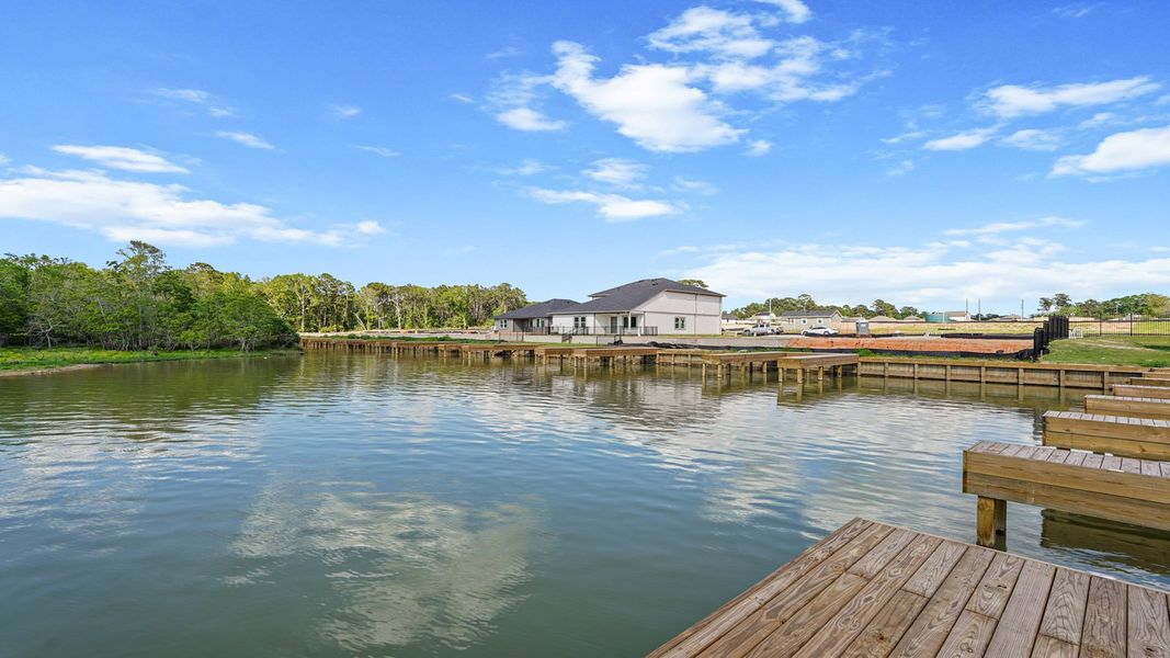 Community amenity available to residents of Lake Conroe Cove in Willis (Image 15).
