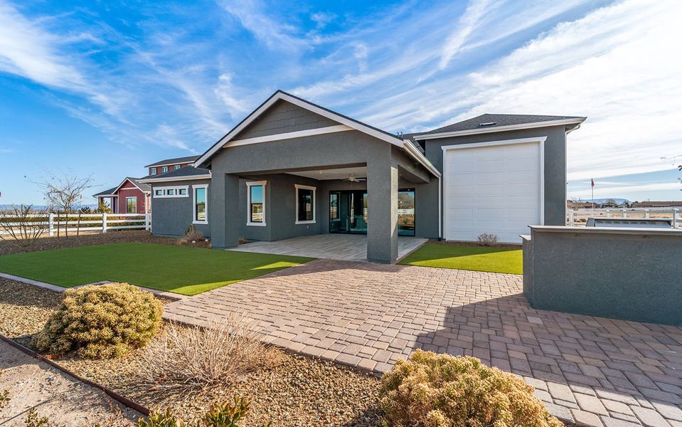 Front exterior of a home in the Heritage Pointe community, located in Chino Valley, AZ (Image 10).