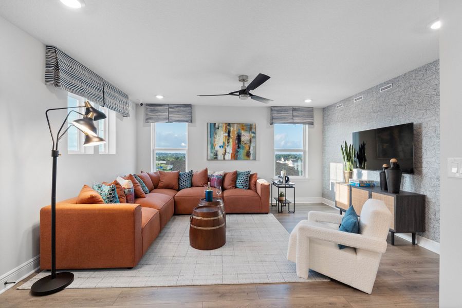 Furnished interior in a model home at Vintner Reserve in Clermont (Image 20).