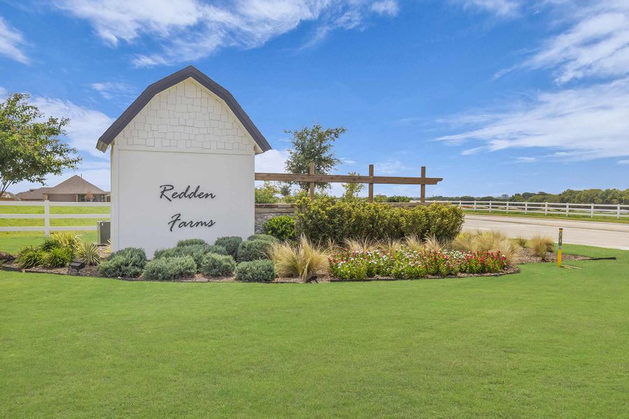 Image 23 of the Redden Farms - Executive Series community in Midlothian, TX.