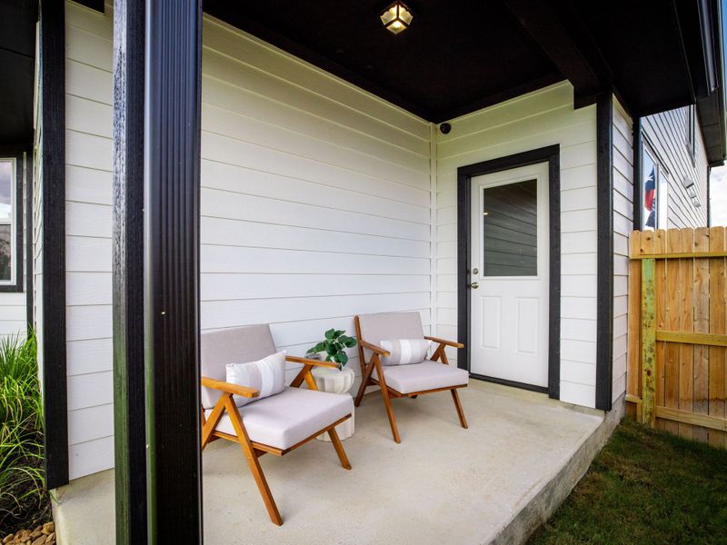 Exterior details of a home in Applewhite Meadows, San Antonio (Image 29).