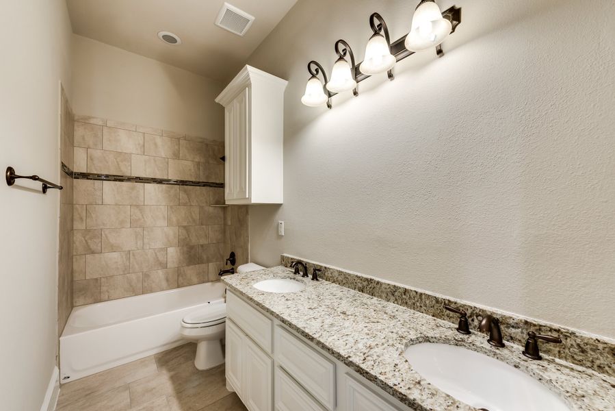 Image 20 of the Enchanted Creek community in Lucas, TX.