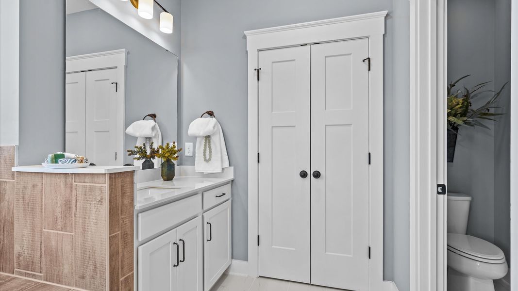 Furnished interior in a model home at Benjamin's Grove in Woodruff (Image 42). Furnished interior in a model home at Benjamin's Grove in Woodruff (Image 42).