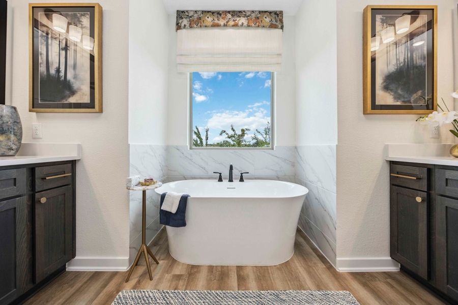 Blue Heron Estates Model Home - Arlington Floorplan - Primary Bathroom Blue Heron Estates Model Home - Arlington Floorplan - Primary Bathroom
