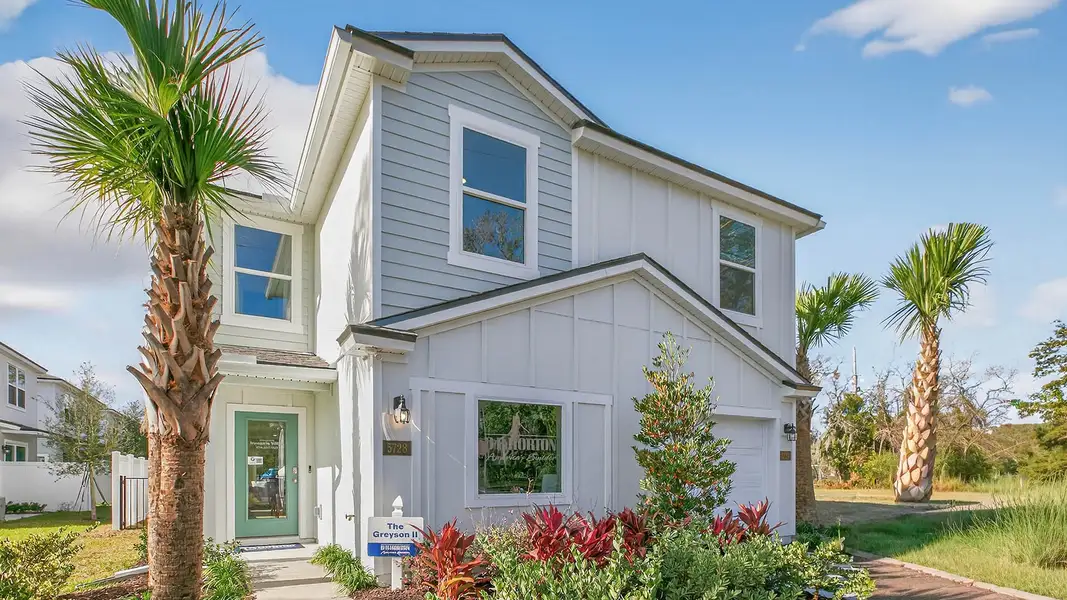 Front exterior of a home in the Irongate Villas community, located in Jacksonville, FL (Image 2).