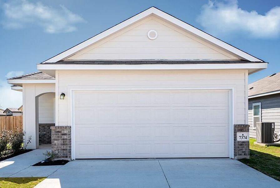 Image 3 of the Darbydale Crossing community in Houston, TX.