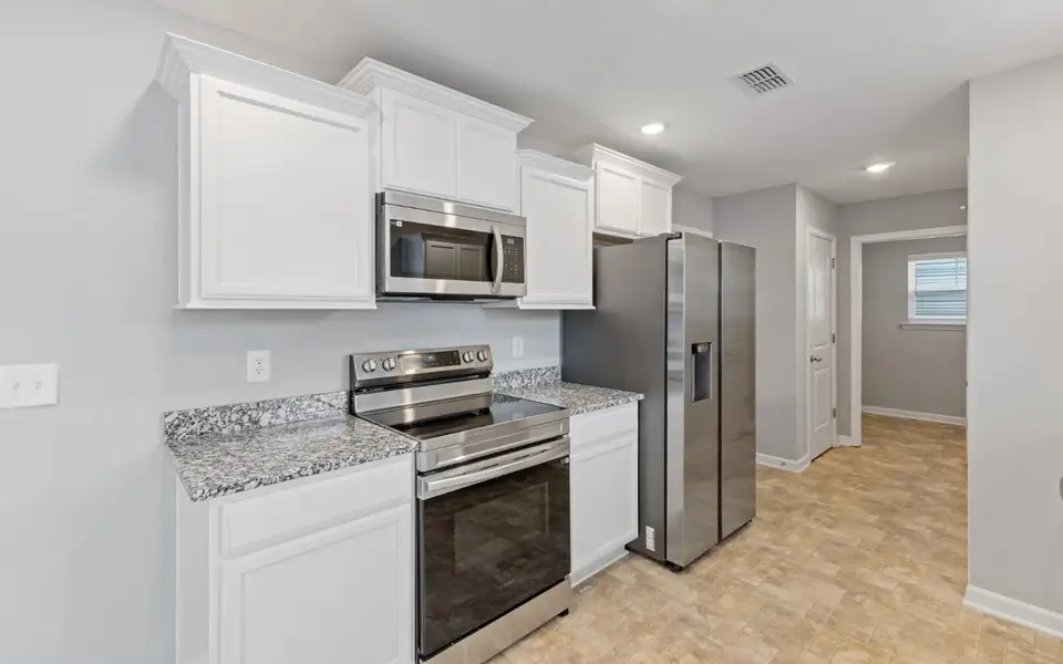 Stainless Steel Kitchen Appliances INCLUDED