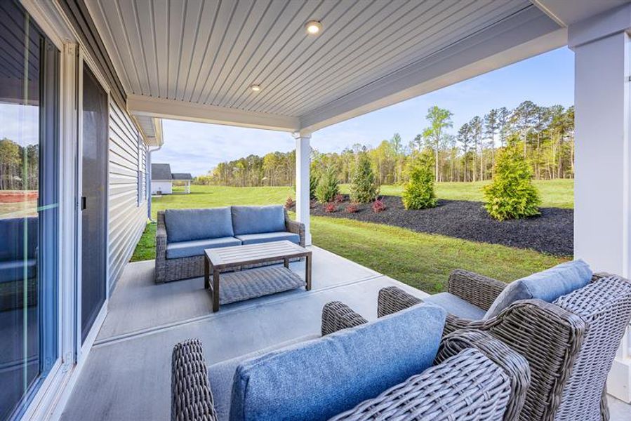 Exterior details of a home in Lakes At Riverbend Ranches, Navassa (Image 3).