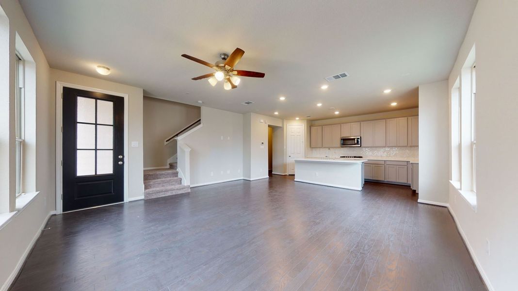 Image 27 of the Lakeshore at Towne Lake Townhomes community in Cypress, TX.