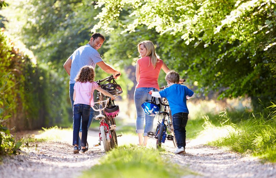 Image 6 of the Legends Crossing community in Irving, TX.