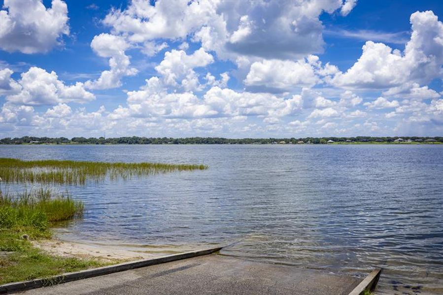 With over 30 area lakes, Lakeland brings endless ways to get outside and play. With over 30 area lakes, Lakeland brings endless ways to get outside and play.