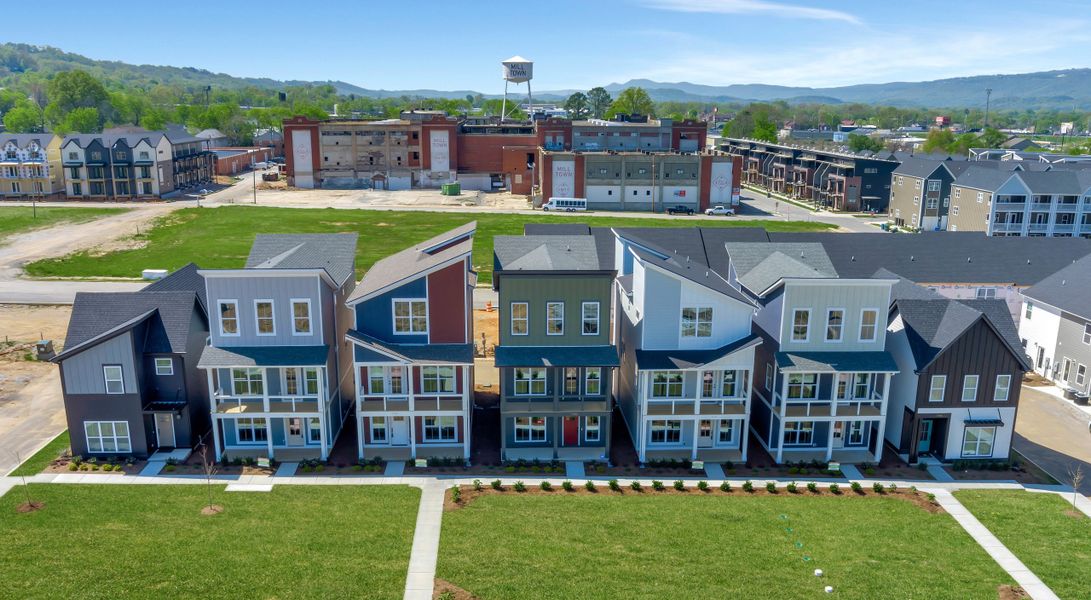 Front exterior of a home in the The Parks of Mill Town community, located in Chattanooga, TN (Image 36).