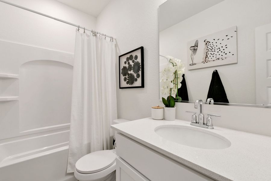3246 Buffalo Grass Lane-Model-Bristol-Bathroom 2