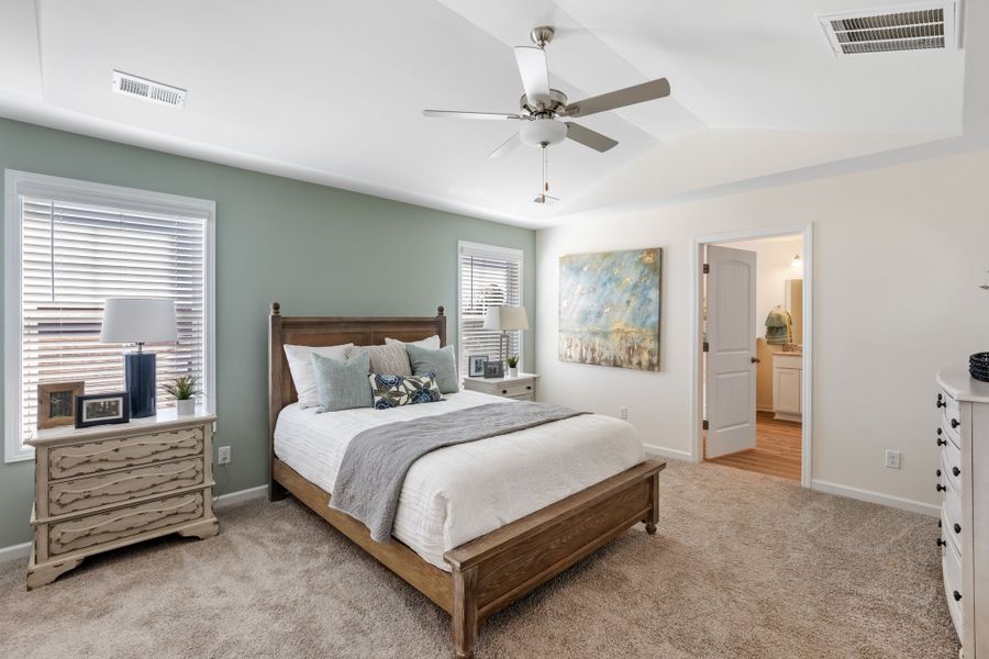 Benjamin - Master Suite