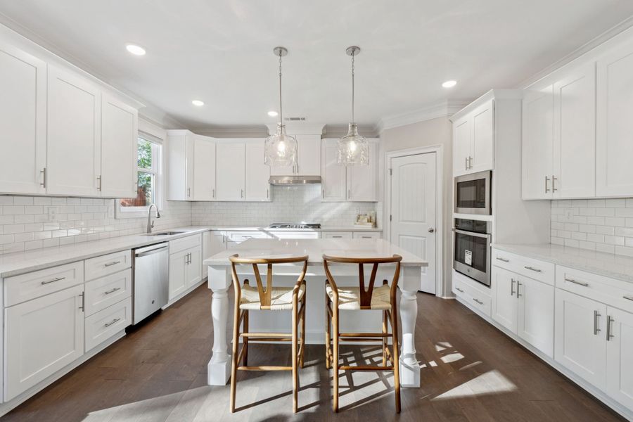 Hadi Builders - Whitestone