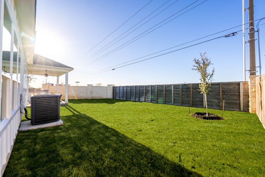 Exterior details of a home in Weltner Farms 60’s, New Braunfels (Image 16).