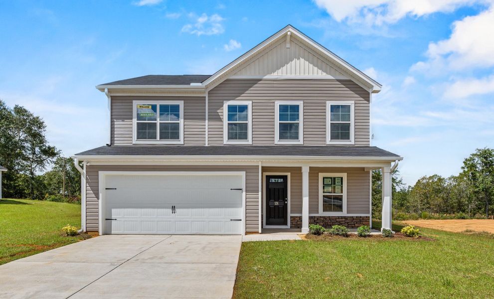 Front exterior of a home in the Willow Lake community, located in Blythewood, SC (Image 17).