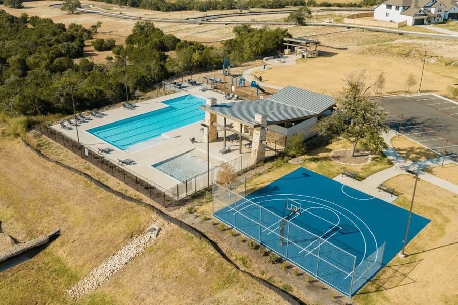 Community amenity available to residents of Crescent Bluff in Georgetown (Image 3).