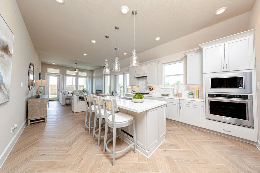 Furnished interior in a model home at Madeley Creek in Conroe (Image 7).