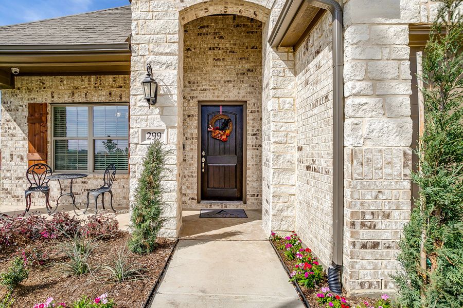 Exterior details of a home in Summerwood, Red Oak (Image 3). Exterior details of a home in Summerwood, Red Oak (Image 3).