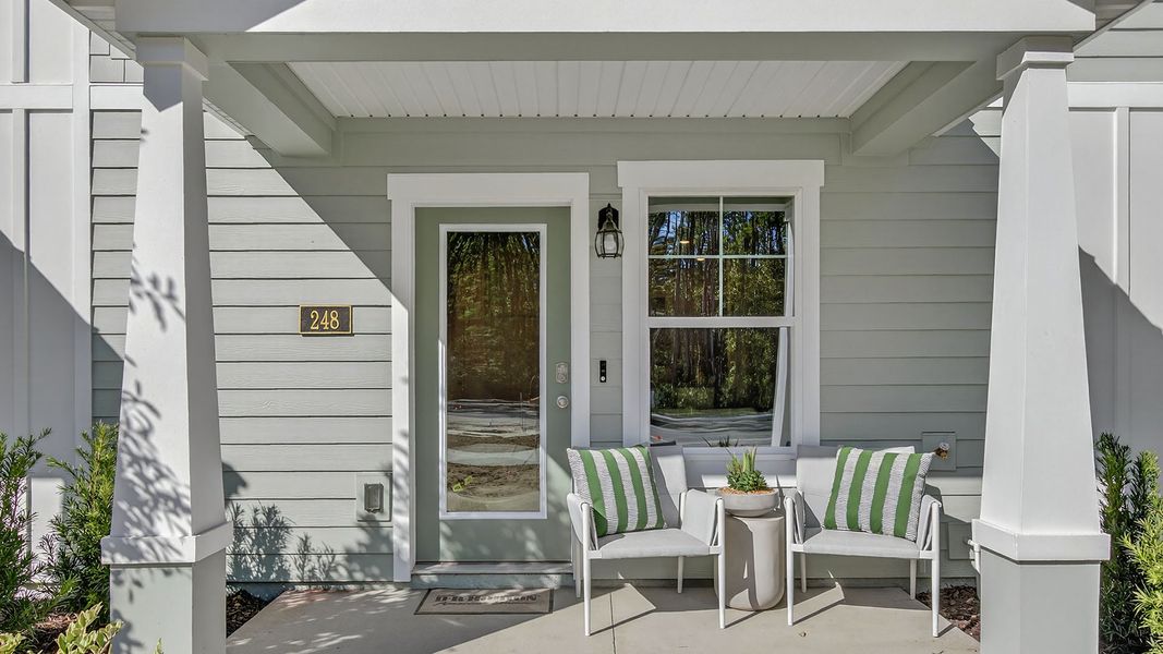 Exterior details of a home in Liberty Cove, Yulee (Image 3).