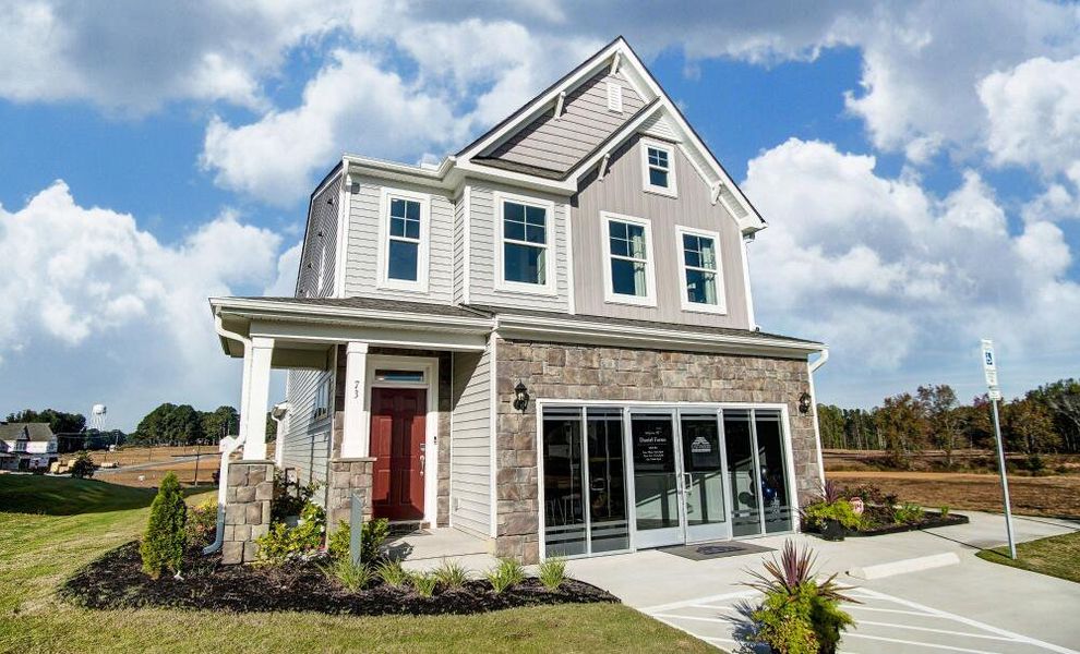 Front exterior of a home in the Villas at Dawsonville community, located in Dawsonville, GA (Image 10).