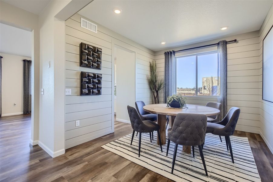 4411 shivaree street - web quality - 008 - 11 dining room