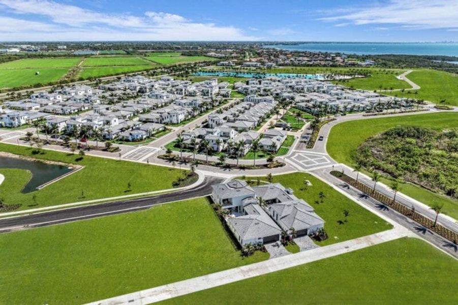 Aerial view of the Aqua community in Bradenton, FL, showing layout and nearby surroundings (Image 15). Aerial view of the Aqua community in Bradenton, FL, showing layout and nearby surroundings (Image 15).