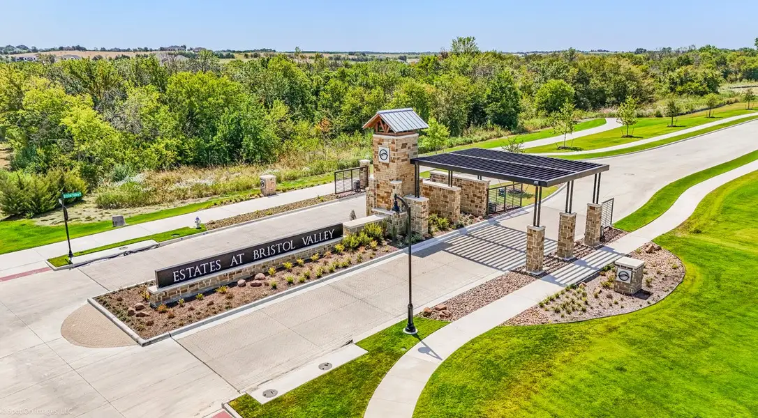 Entrance to the Estates at Bristol Valley community in Heath, TX, featuring signage and landscaping (Image 3).
