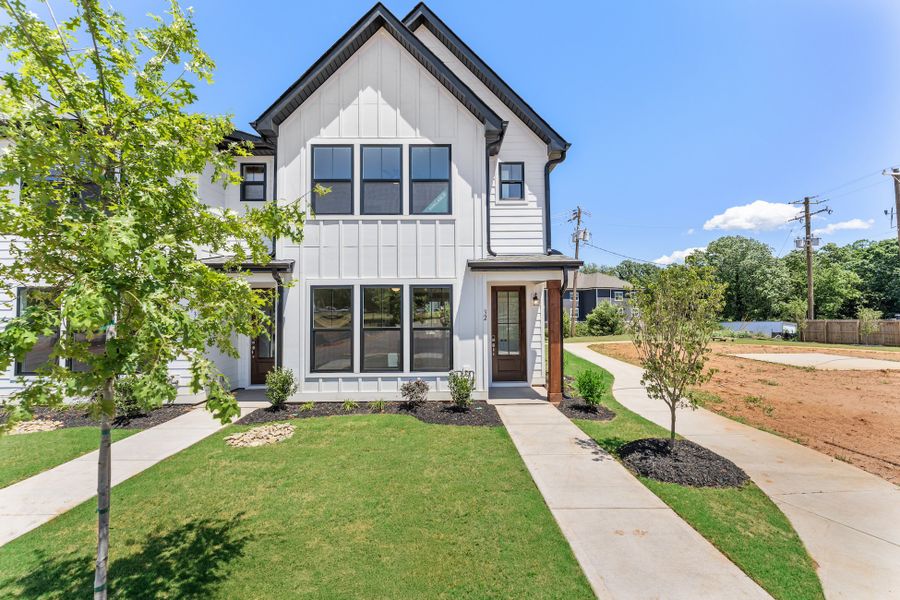 Front exterior of a home in the Victor Park community, located in Greer, SC (Image 8).