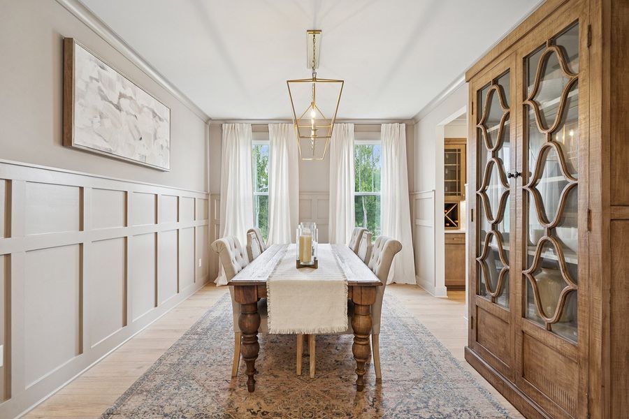 Yates II | Dining Room Yates II | Dining Room