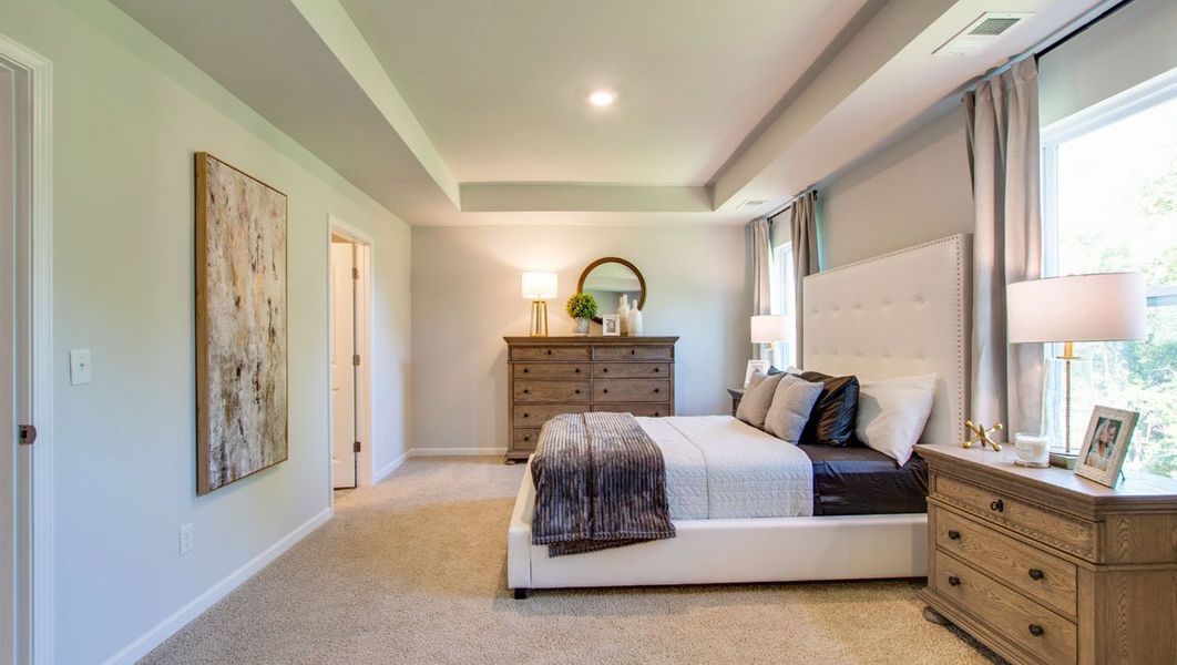 Furnished interior in a model home at Woodbridge Glen Townhomes in Lebanon (Image 29).