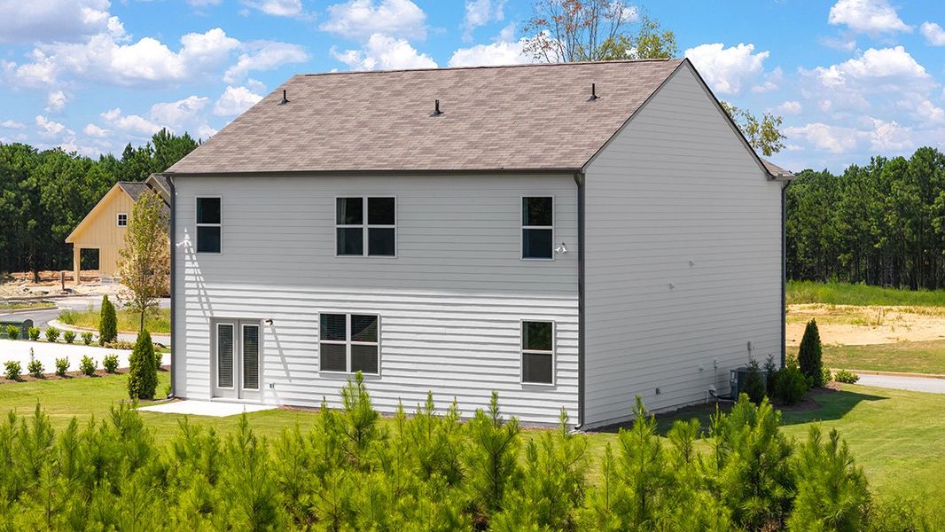 Exterior details of a home in Oaks at Cedar Grove, Fairburn (Image 7).