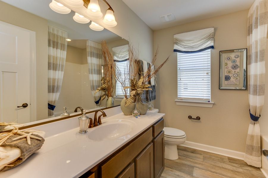 Furnished interior in a model home at Waterleigh in Moyock (Image 27).