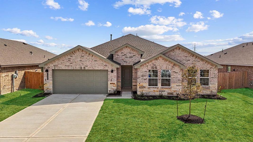 Front exterior of a home in the Marlow Lake community, located in Texas City, TX (Image 6). Front exterior of a home in the Marlow Lake community, located in Texas City, TX (Image 6).