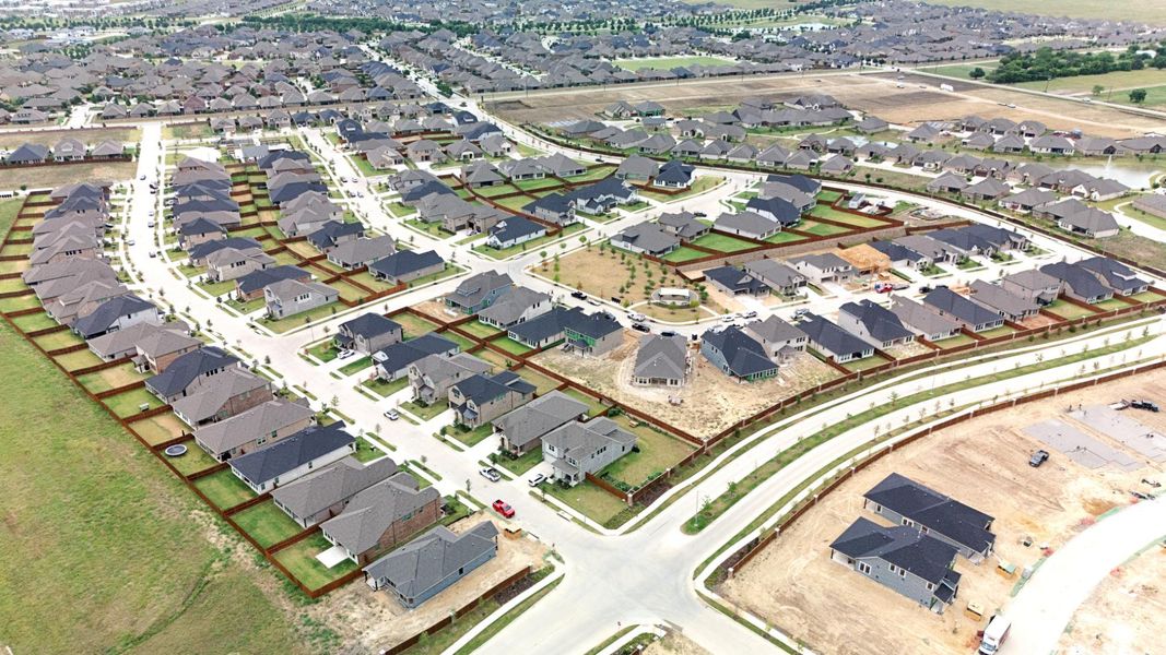 Aerial view of the View at the Reserve community in Mansfield, TX, showing layout and nearby surroundings (Image 11).