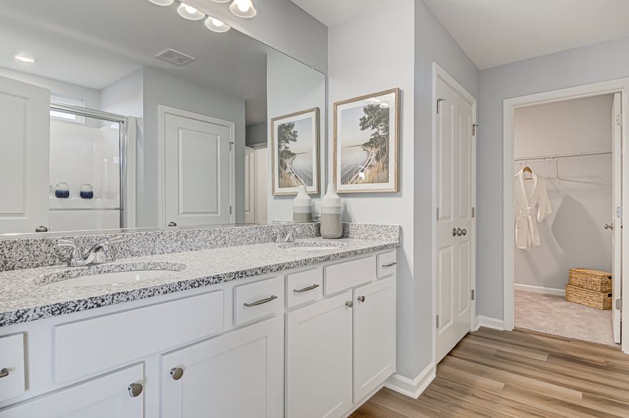 Lancaster | Primary Bathroom