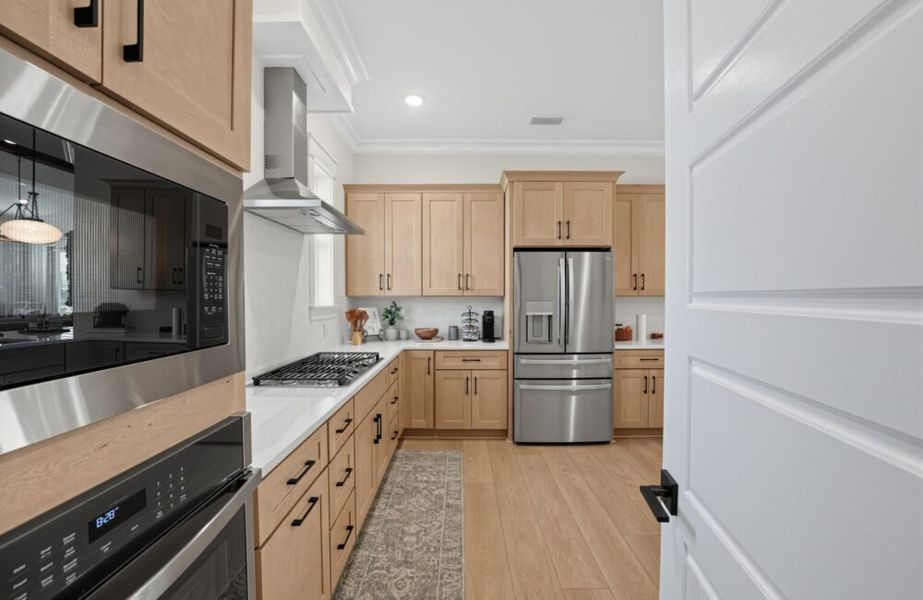 Furnished interior in a model home at King's Landing in Panama City (Image 9). Furnished interior in a model home at King's Landing in Panama City (Image 9).