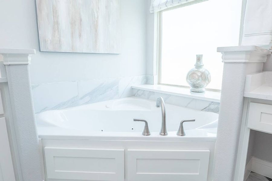 Close-up of interior finishes in a home at Broadmoor Estates, Ovilla (Image 23).