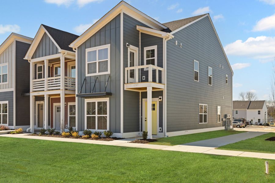 Front exterior of a home in the The Parks of Mill Town community, located in Chattanooga, TN (Image 28).