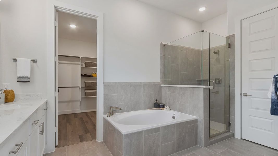 Furnished interior in a model home at Shady Acres in Houston (Image 14).